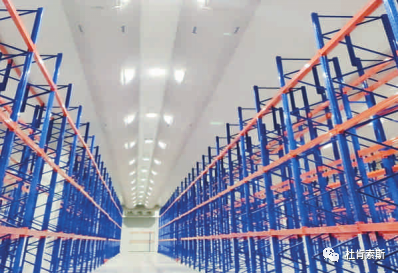 南宫娱乐柔性风管应用在低温高架库